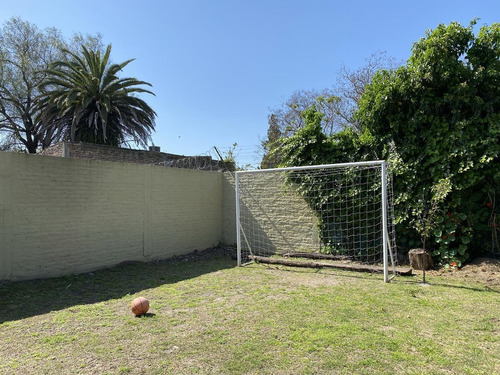 Imagen 4 de 24 de Casa - Monte Grande - 200 M2 Cubiertos