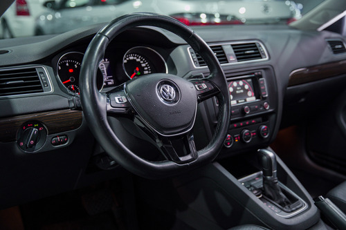 Volkswagen Jetta Jetta 2.0 Comfortline Tiptronic (Flex)