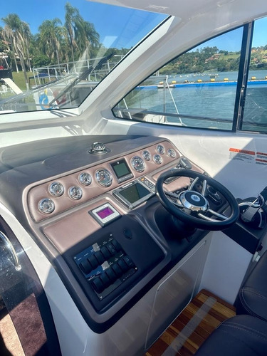 Lancha Solara Yachts 380 Ht