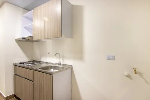 Edificio ( Local Y Apartamentos) En Venta