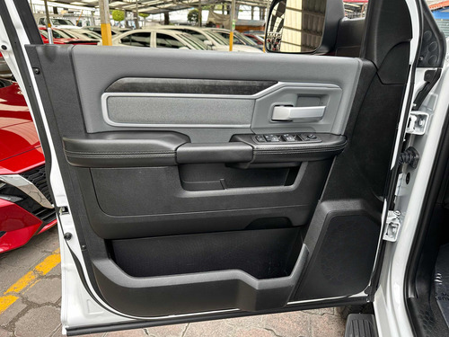 Dodge Ram 2500 Slt Crew Cab Heavy Duty 6.4 V8 4x4 2022