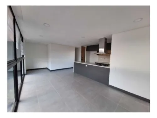 Rhbr-12015 Apartamento Piso 8 (medellin, Laureles)