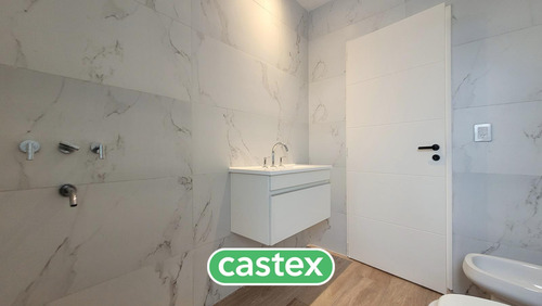 Casa En Venta En El Barrio Cerrado Santo Tomas, Pilar