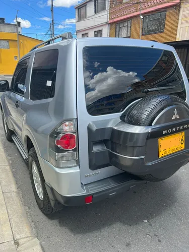 Mitsubishi Montero 3.5 Hard Top