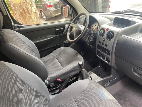 Imagen 6 de 18 de Peugeot Partner 2017 1.4 Furgon Confort Newcars
