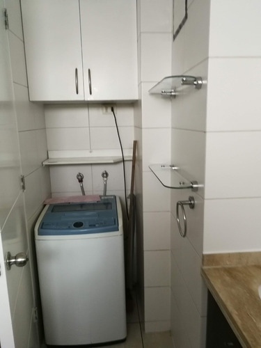 Imagen 6 de 10 de Venta Amplio Departamento 1 Dormitorio En Calle Carmen, Stg