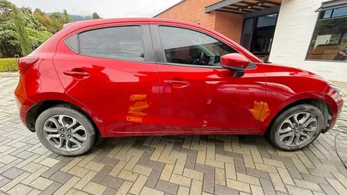 Mazda 2 GRAND TOURING LX