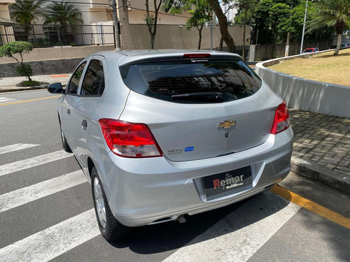 Imagem 5 de 9 de Chevrolet Onix 2018 Completo Único Dono
