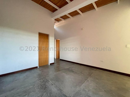 Imagen 11 de 14 de Town House En Venta En La Lagunita Country Club