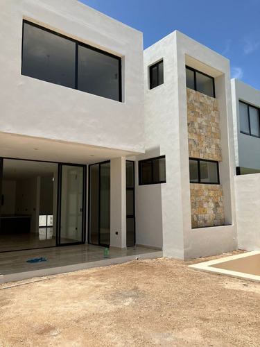 Casa En Venta En Mérida Yucatán, Privada Margaritas 190 Chol