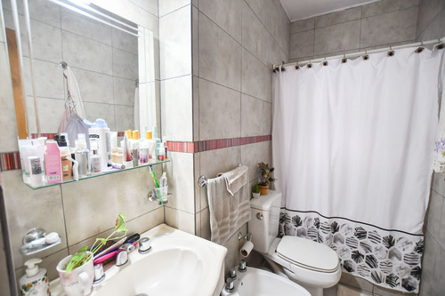 Imagen 8 de 27 de Casa De 3 Dormitorios Y Patio En Venta, La Plata