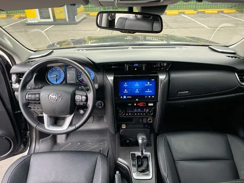 Toyota Fortuner 2.4 At 2023
