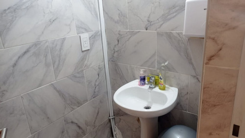 Local Alquiler45m2 Floresta Con Renta.