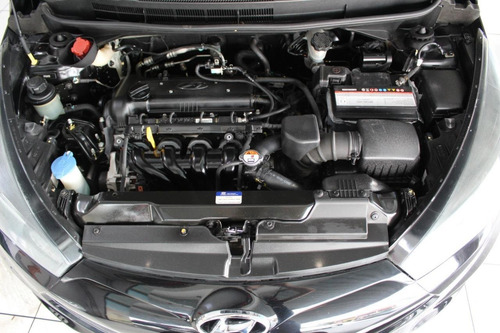 Imagem 4 de 10 de Hyundai Hb20s 1.6 Comfort Plus