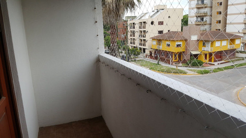 Imagen 14 de 15 de Depto De 3 Ambientes Con 2 Baño Y Cochera En Zona Centro A Metros Del Mar Y De La Plaza 1º Junta