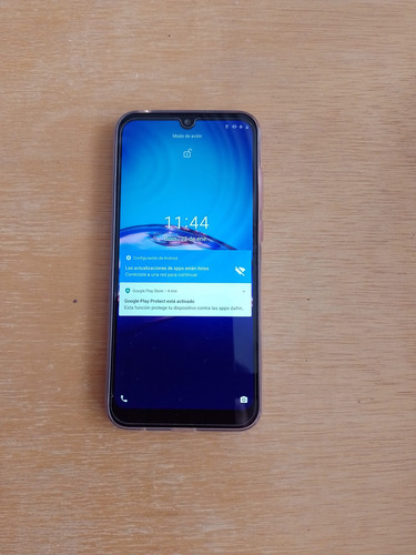 Es Un Celular Semi Nuevo Motorola (Usado)
