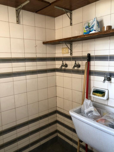 Imagen 8 de 10 de En Venta Departamento Semipiso 2 Ambientes Al Frente 041