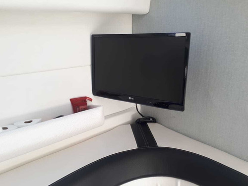 Intermarine Excalibur 39