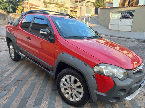 Fiat Strada 1.8 16v Adventure Cab. Dupla Flex Dualogic 3p