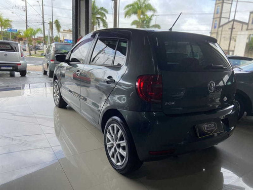 Imagem 5 de 10 de Volkswagen Fox 1.0 Gii 2013