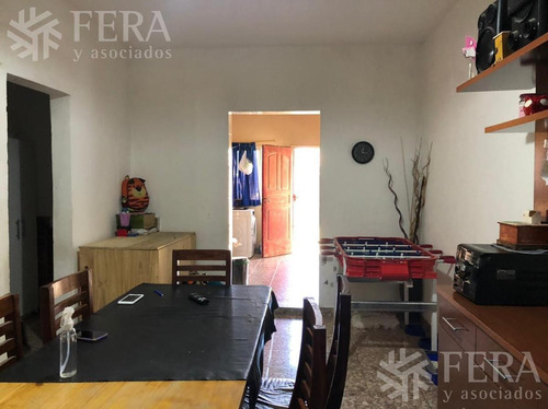 Imagen 5 de 12 de Venta De Casa De 2 Ambientes Con Patio En Quilmes (28198)