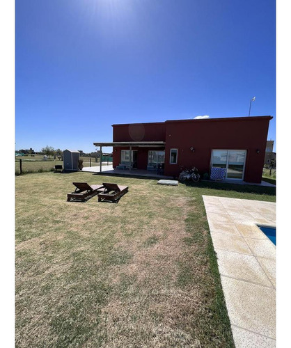 Casa En Venta Canning Barrio San Lucas 4 Amb