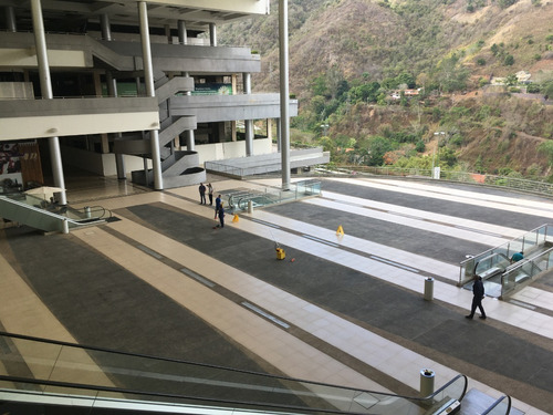 Imagen 2 de 6 de Venta /local/parque Cerro Verde
