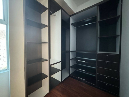 Solo Clientes Se Alquila Apartamento 243m2 Edif. The Loft Urb. Las Chimeneas