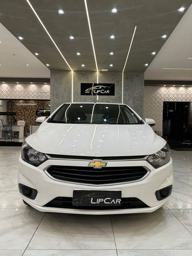 Chevrolet Onix 1.4 Activ Aut. 5p