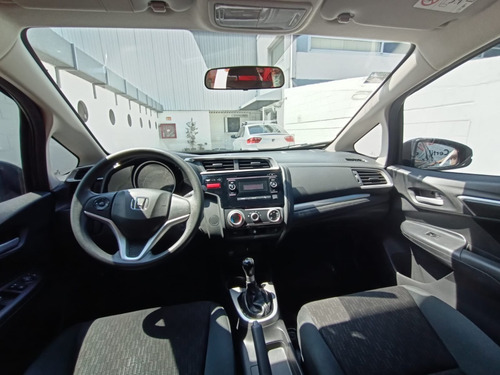 Imagen 10 de 15 de Honda Fit Fun Tm 1.6l