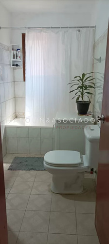 Casa De 3 Dormitorios En Venta En Altos De Pinares, Punta Del Este.