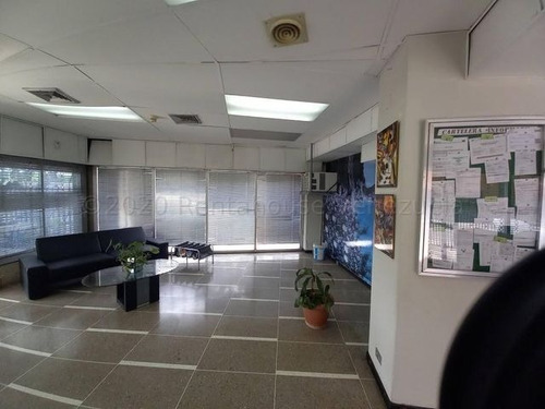 Imagen 2 de 12 de Local Comercial En Venta