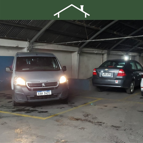 Venta Garage Ciudad Vieja Montevideo C