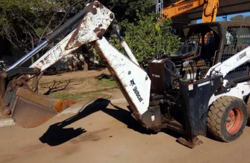 Excavadora Bob Cat 709 Implemento Para Minicargadora Envíos (Usado)