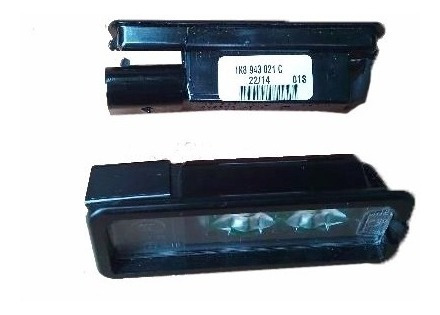 Luz De Patente Led Vw Amarok Vento Bora Passat Golf Original