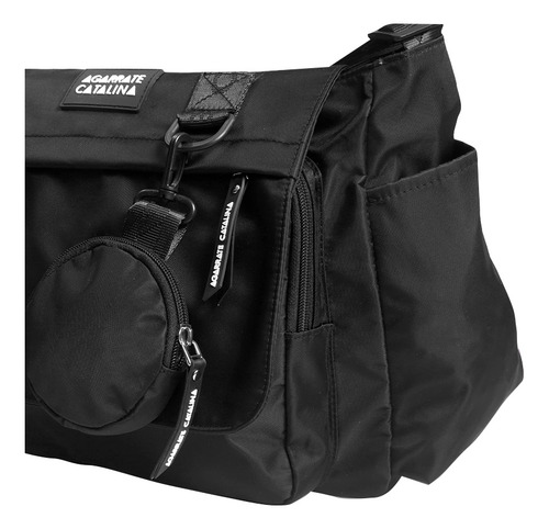Bandolera Cartera Grande Agarrate Catalina Impermeable 13524 Color Negro