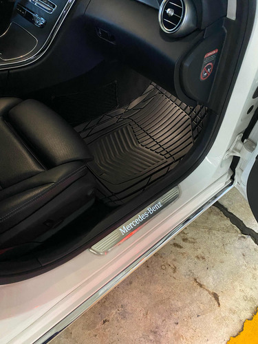 Mercedes-benz C200 Sport Hybrid.