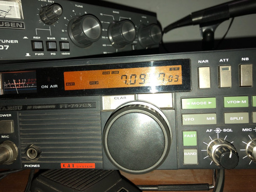 Yaesu Ft747