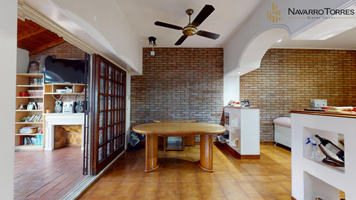 Casa Lote Propio De 342m2 Con Amplio Jardin