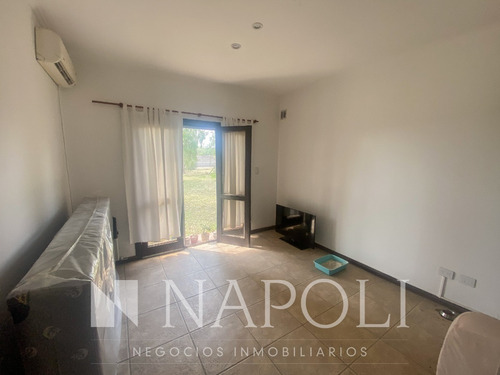 Imagen 7 de 15 de Venta De Casa En Dos Plantas, En Echeverria Del Lago