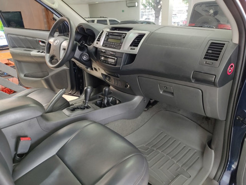 Imagen 8 de 14 de Toyota Hilux Kavak