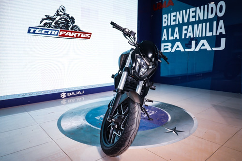 Imagen 3 de 24 de Bajaj Uma Dominar D 400 Modelo 2023
