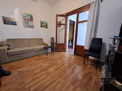 Apartamento En Venta En El Centro Con Patio Exclusivo