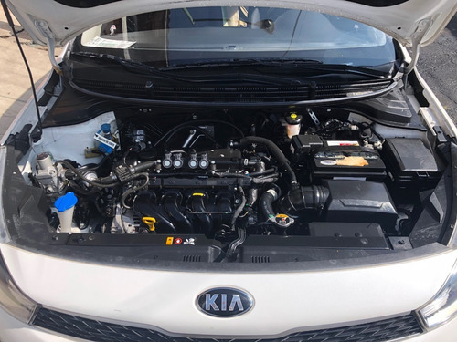 Imagen 7 de 10 de Kia Rio 2020
