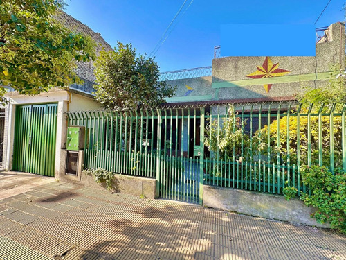 Venta Casa 5 Ambientes Isidro Casanova