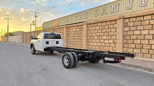 Dodge Ram 4000 2022 $595,000.00m.n. Chasis