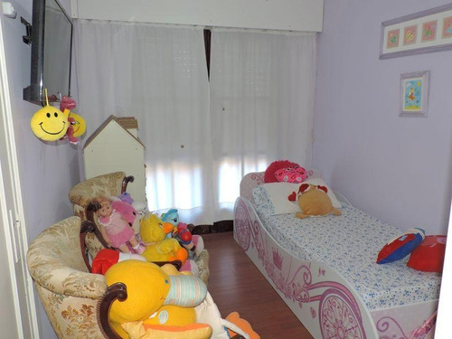 Excelente Casa, 3 Dorm., 2 Baños, Patio Con Parrillero, Garage !!