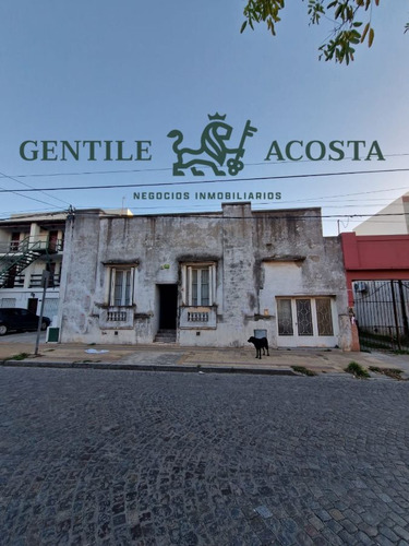 Casa En Venta De 4 Dormitorios C/ Cochera En Tandil