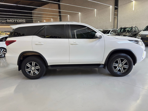 Toyota SW4 4.0 VVT-I SRX 7L 4x4 (Aut)