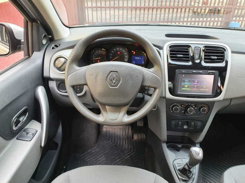 Renault Logan Expr 16 R